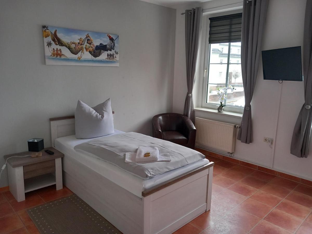 Hotel Eintracht Міттвейда Екстер'єр фото