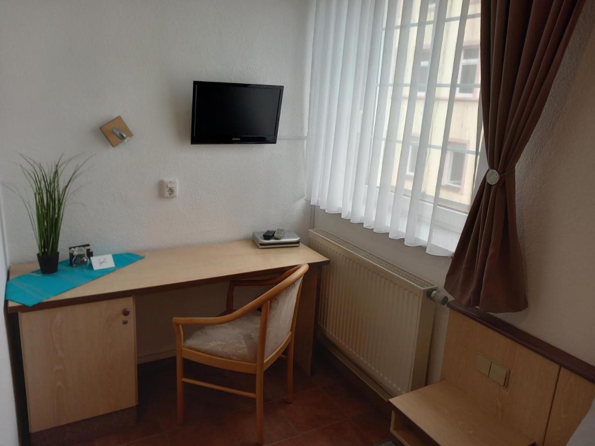 Hotel Eintracht Міттвейда Екстер'єр фото