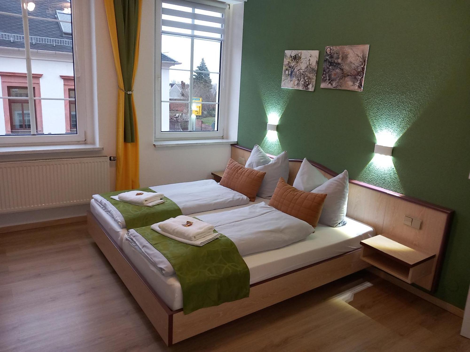 Hotel Eintracht Міттвейда Екстер'єр фото