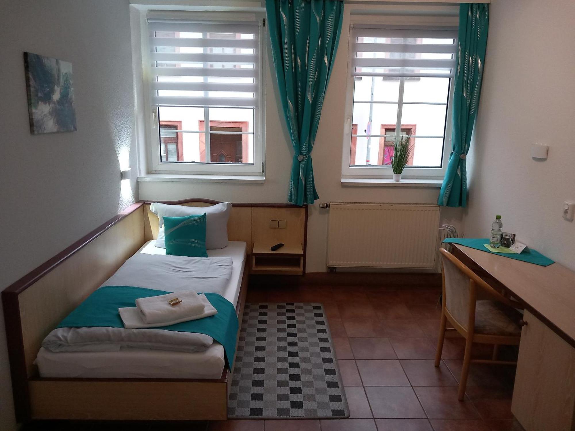 Hotel Eintracht Міттвейда Екстер'єр фото